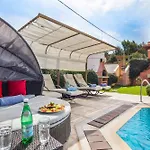 Romanza Alpha Villa *