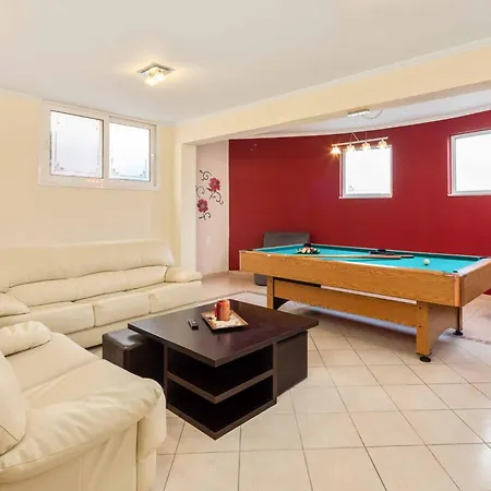 Villa Romanza Alpha *